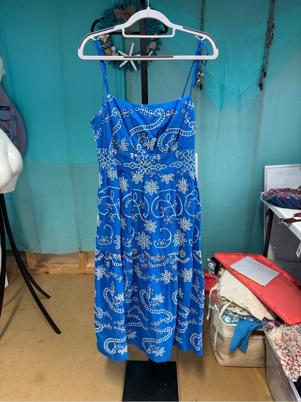 julia jordan Blue & White Paisley Midi Dress